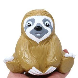 squishy paresseux dans une main