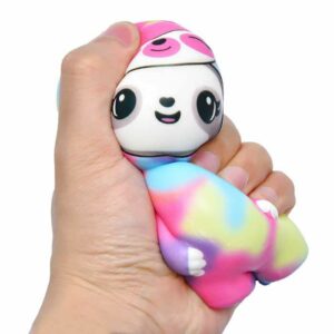 squishy paresseux multicolore écrasé