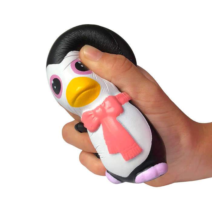 squishy pingouin kawaii écrasé