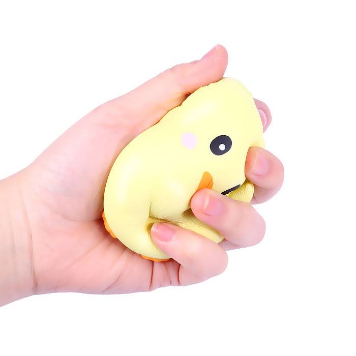 squishy poussin écrasé